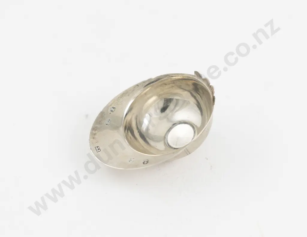 Geo III S/S Jockey Cap Caddy Spoon Image 1++