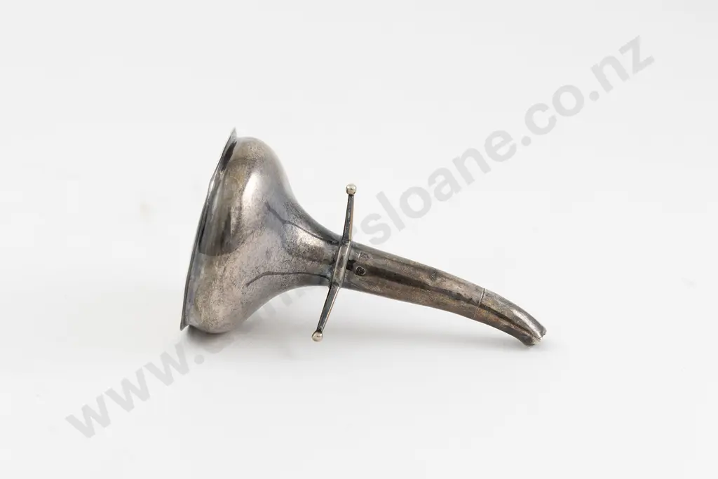 Geo III S/S Wine Funnel Image 1++