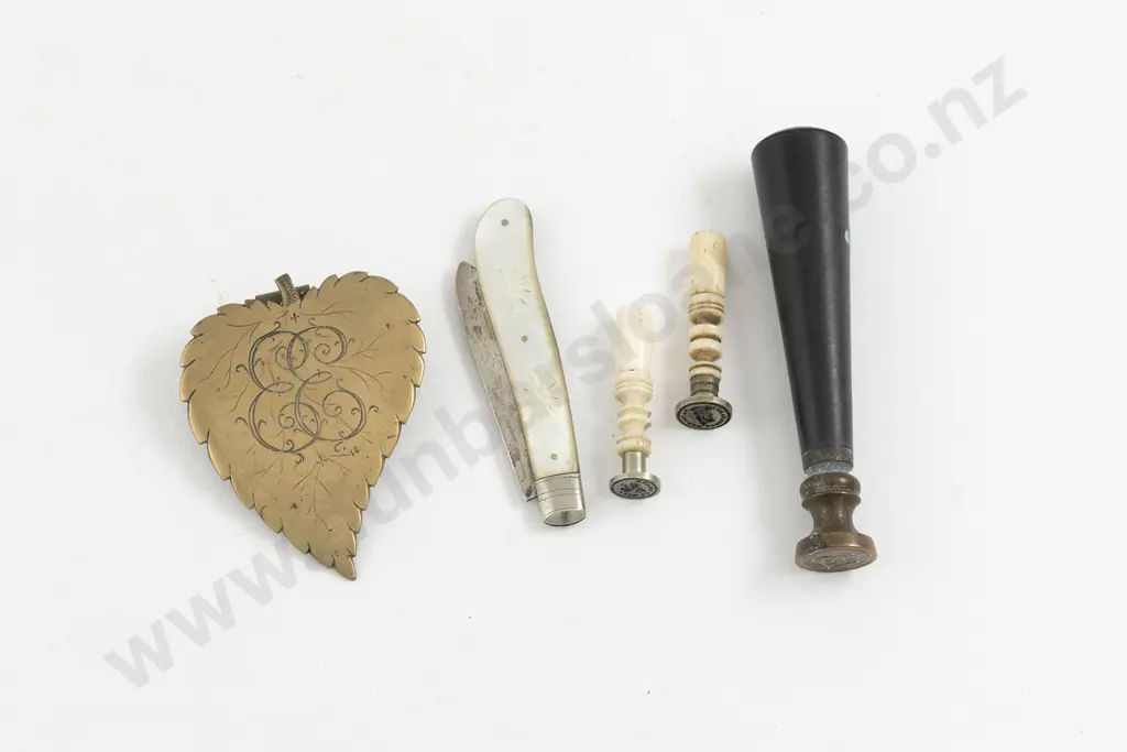 Victorian Slate Handled Seal Image 1++