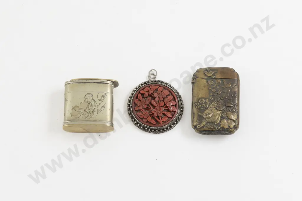 Early C20th Japanese Ornately Embossed Vesta Image 1++