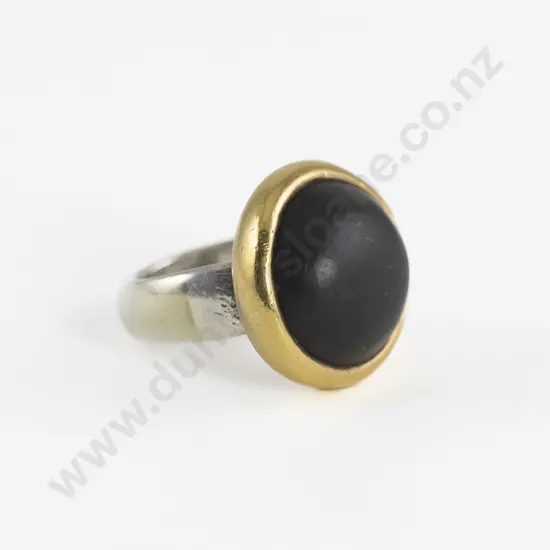 NZ Jeweller Paul Annear 18ct and S/S Argillite Ring