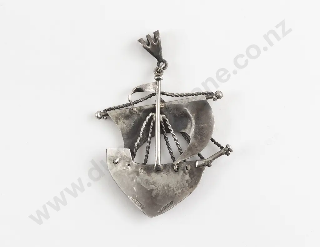 NZ Silver Louis Augustus Ogier (1869-1950) Arts and Crafts Pendant Image 1++