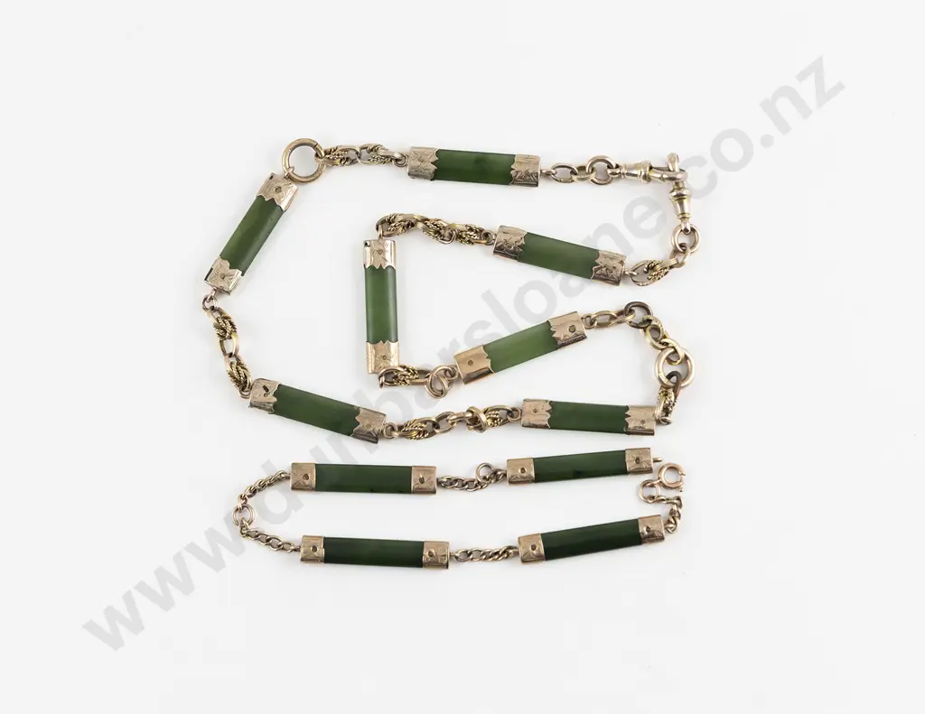 NZ Colonial 9ct Mounted Greenstone Necklace Image 1++
