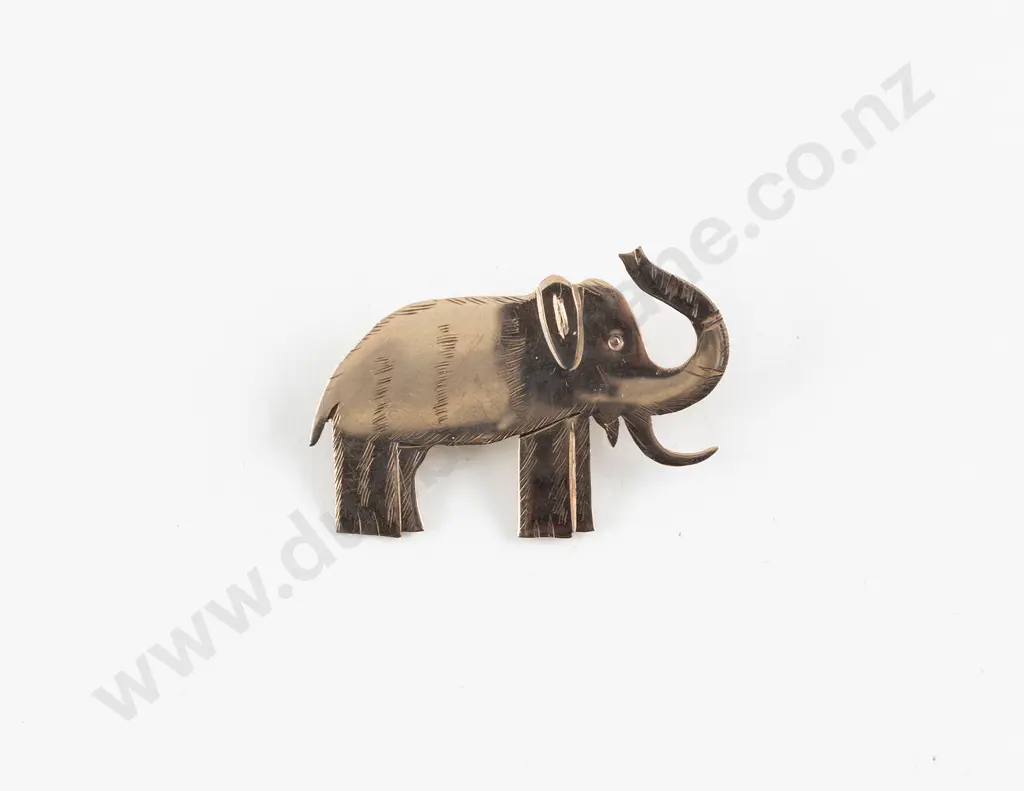 NZ Early C20th 9ct Elephant Lapel Pin Image 1++
