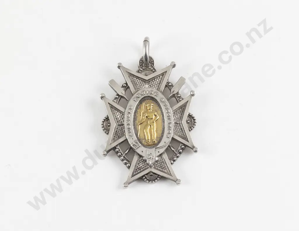 NZ Unmarked Silver and Gold Auckland Rowing Association Medallion Image 1++