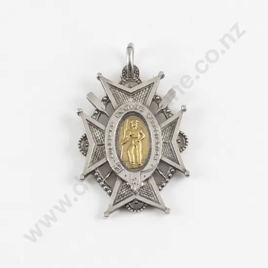 NZ Unmarked Silver and Gold Auckland Rowing Association Medallion