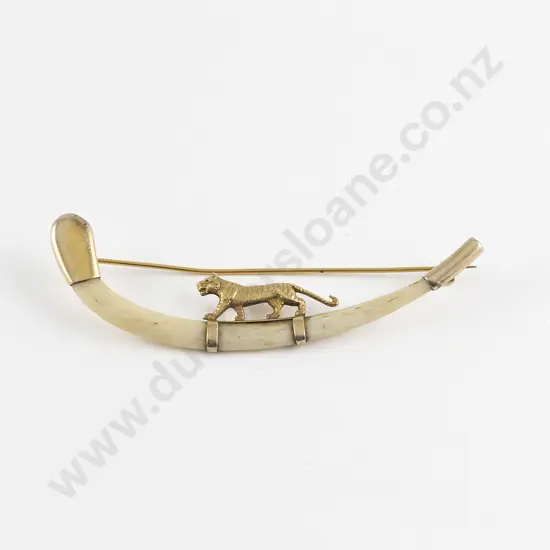 C1880 Victorian Raj 14ct Gold Mount Tigers Clavicle Lucky Bone Brooch