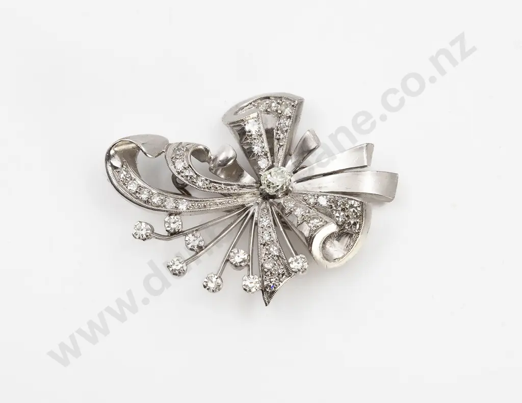 Vintage Pre-War 18ct White Gold and Platinum Diamond Spray Brooch Image 1++