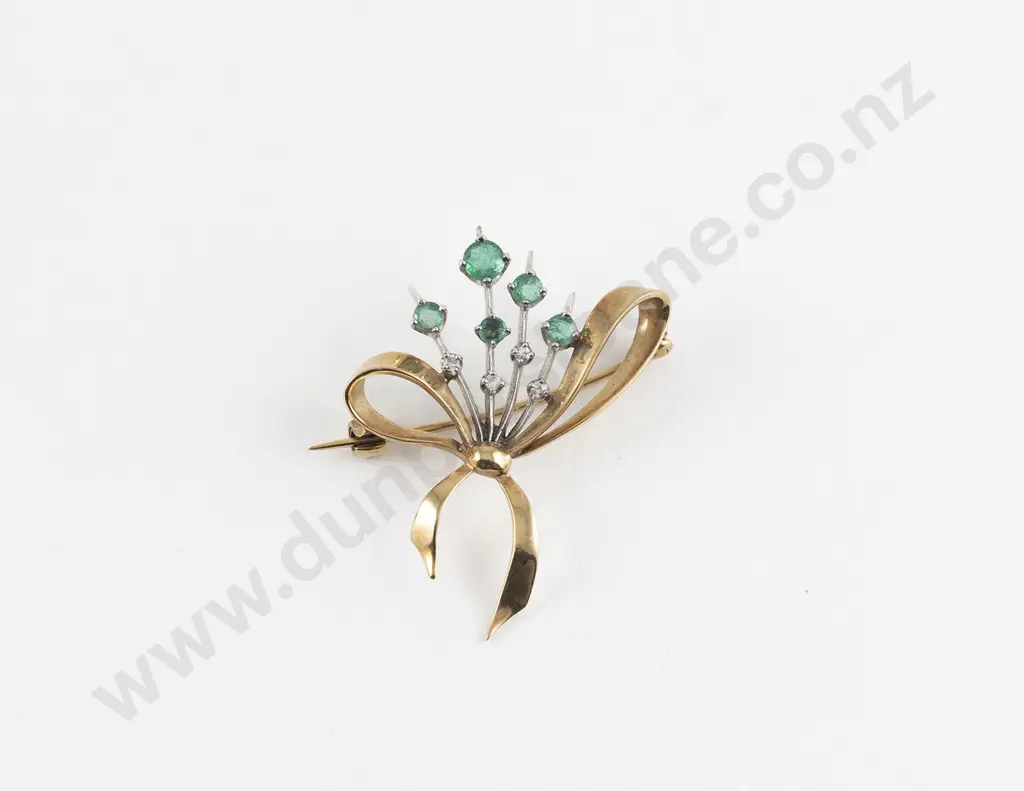 GDNS 9ct Nine Stone Emerald and Diamond Spray Bow Brooch Image 1++