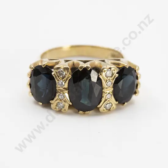 18ct Three Stone Sapphire London Bridge Ring