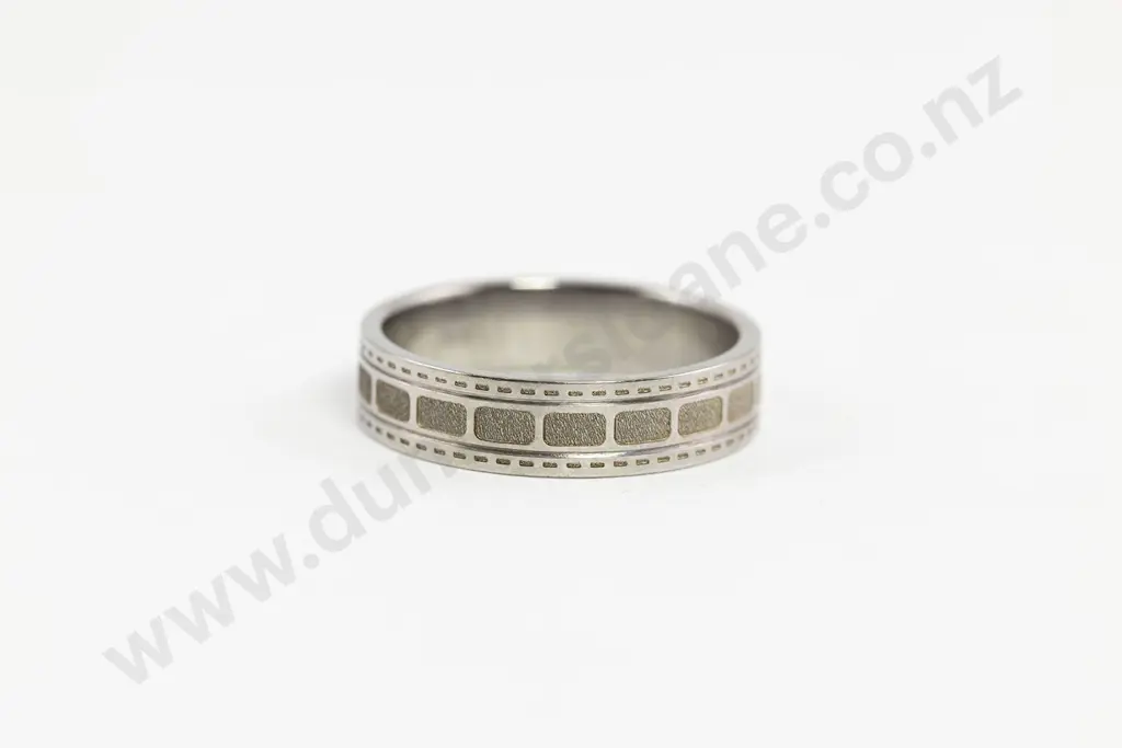 Titanium Gents Band Image 1++