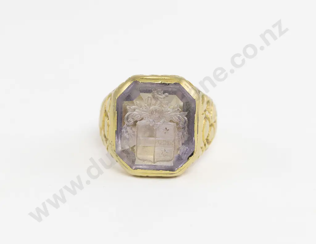 Victorian 18ct Gents Amethyst Signet/Seal Ring Image 1++