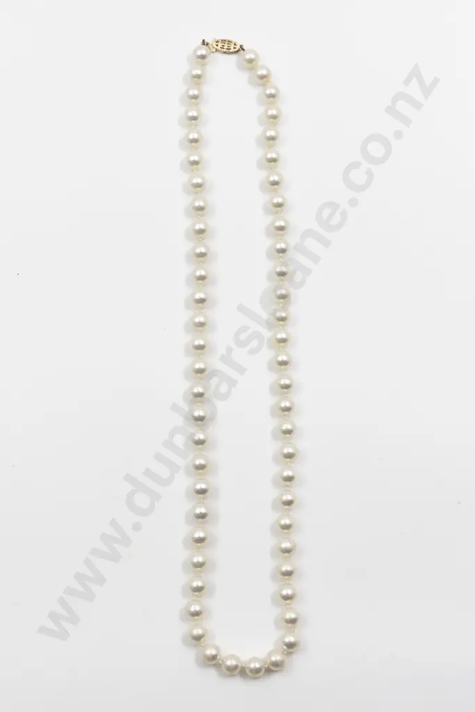 Single Strand Uniform Cultured Pearl Necklace Image 1++