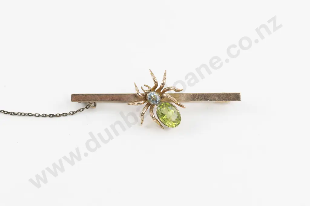 Edwardian 9ct Bug Bar Brooch Image 1++