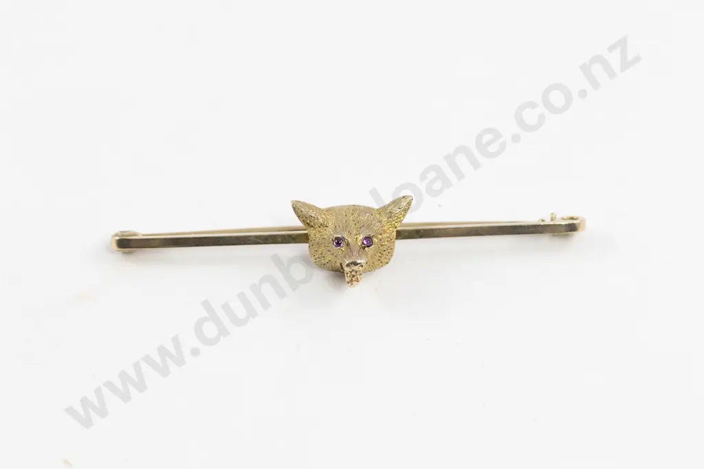 Edwardian 9ct Hunting Pin Brooch Image 1++