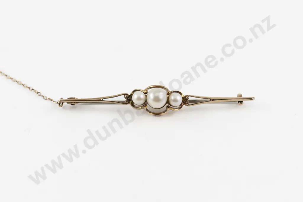 9ct Three Cultured Pearl Bar Brooch Image 1++