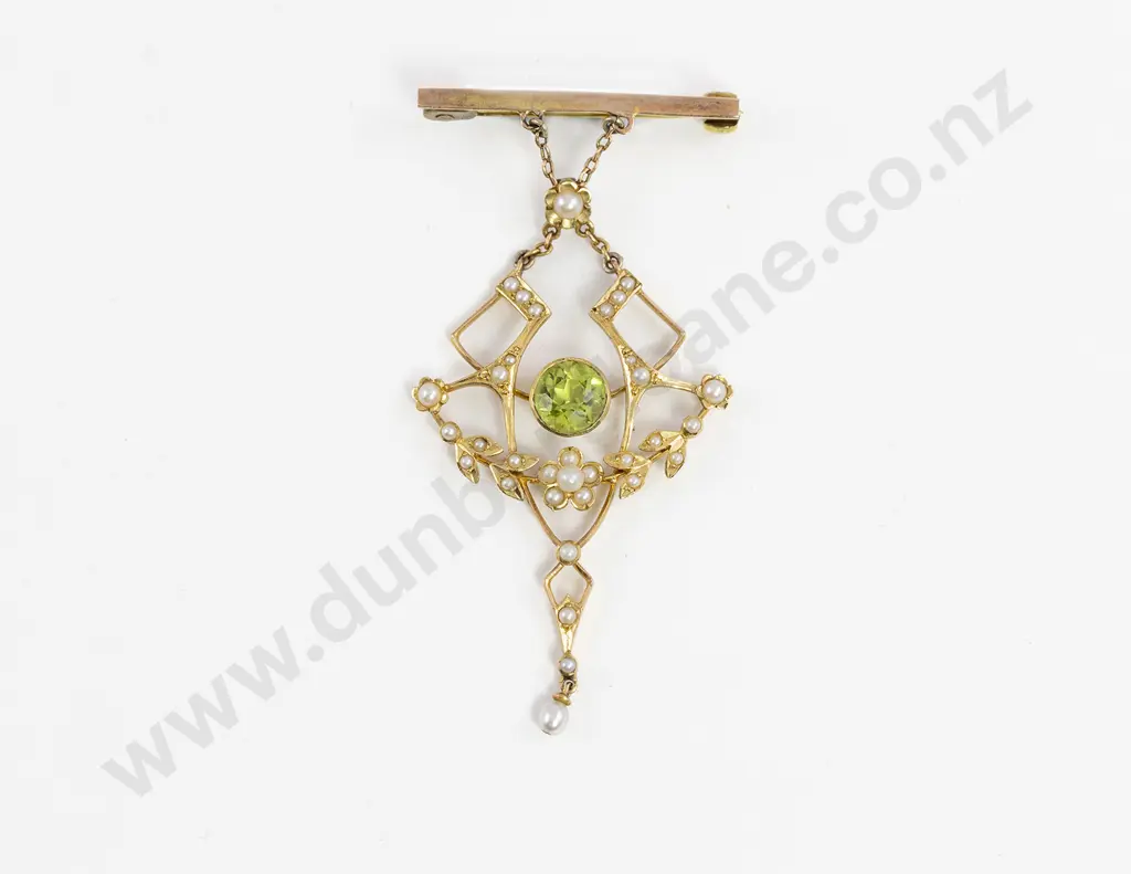 Edwardian 9ct Peridot and Pearl Shield Pendant on Pin Bar Image 1++