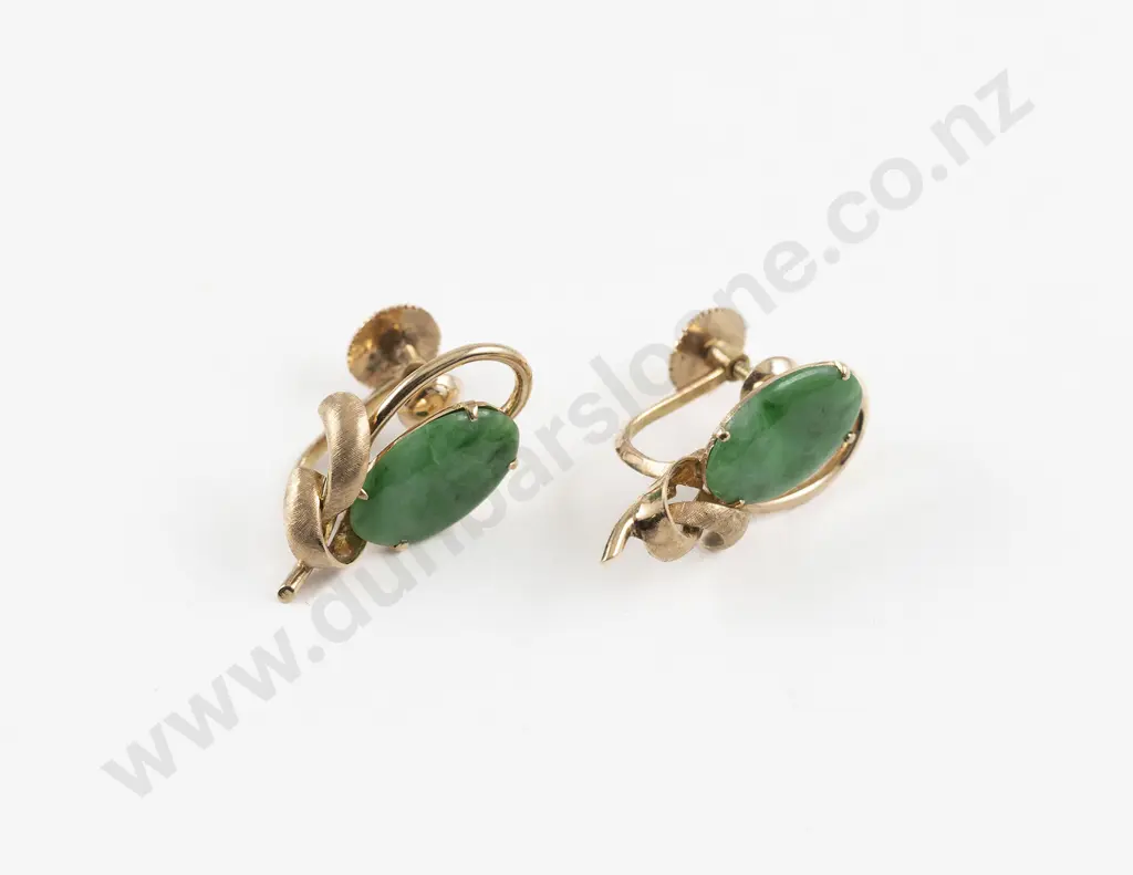 Pair 14ct Single Apple Green Jade Panel Earrings Image 1++