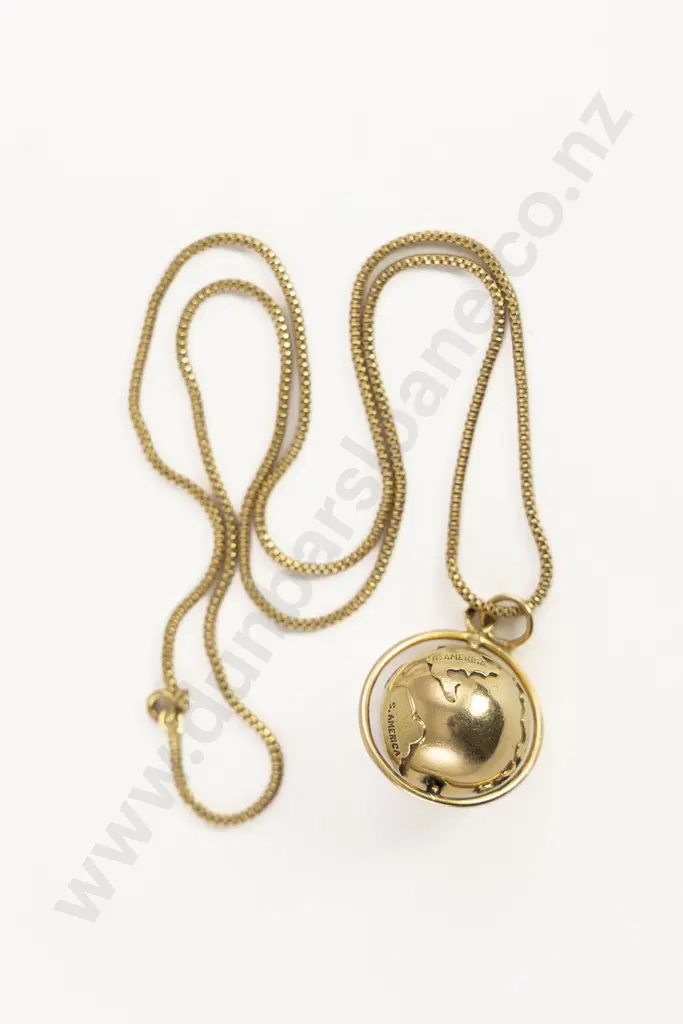 14ct World Globe Pendant Image 1++