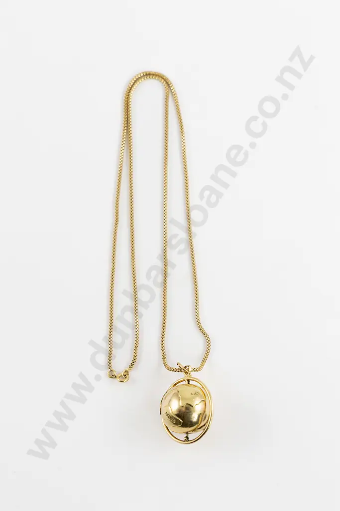 14ct World Globe Pendant Image 1++