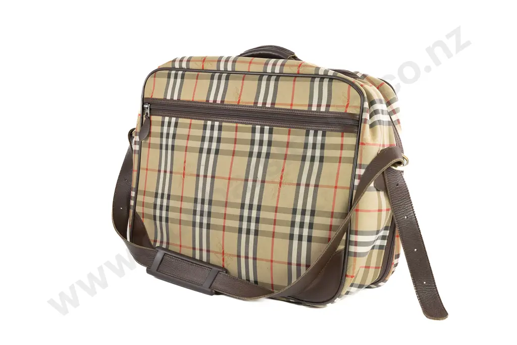 Vintage C1980's Burberry Weekend Travel Bag Image 1++