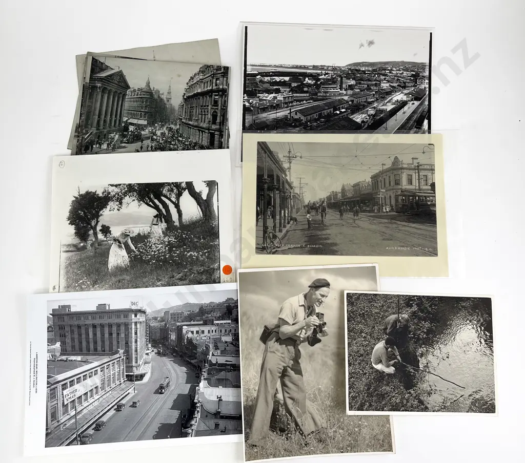 20 B/W Photographic Prints incl. Wellington Subject together with assorted historical Image 1++