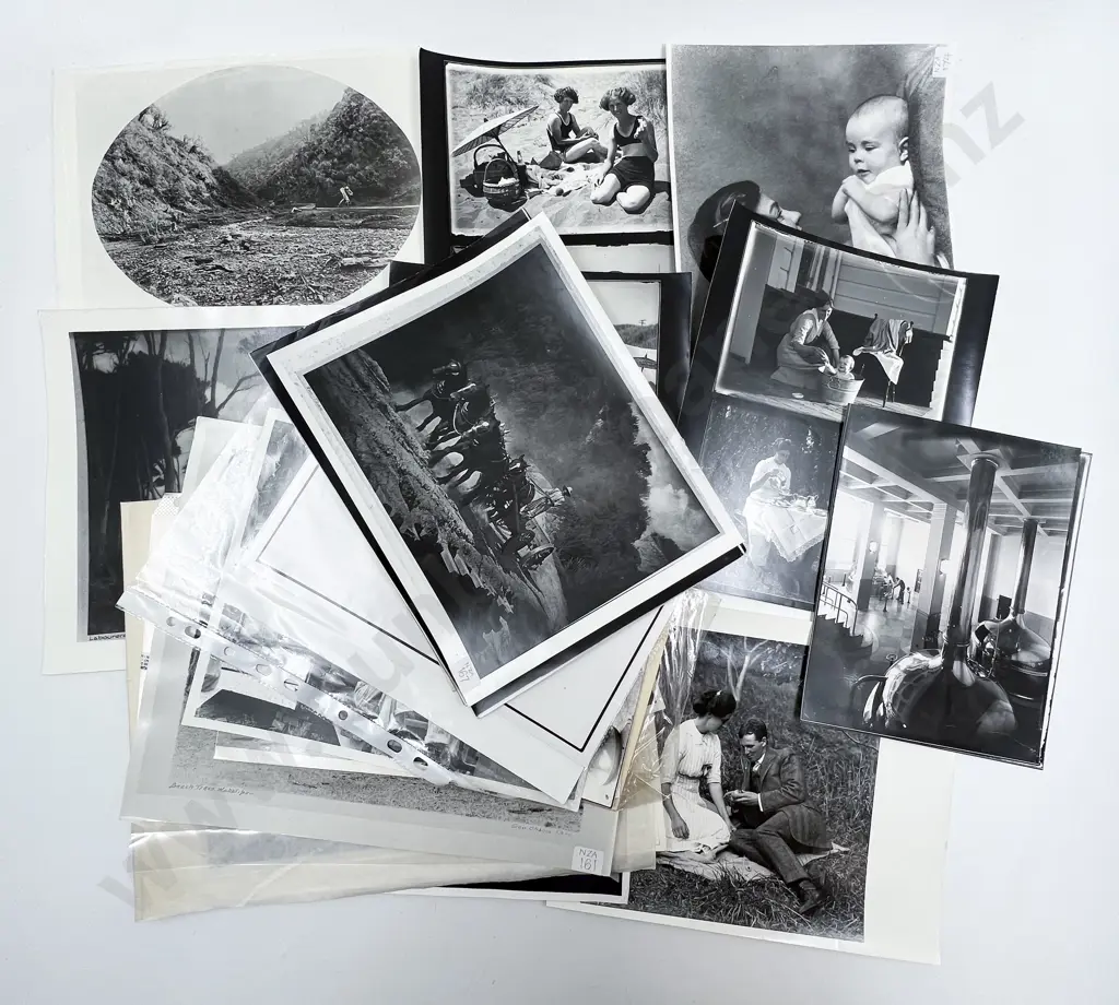 25 Various Prints and 4 Colour Dufays Image 1++
