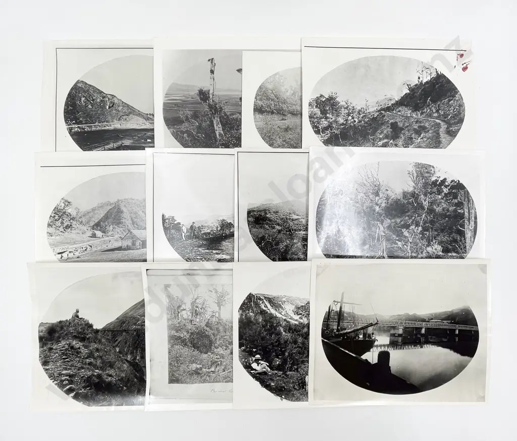 35 Zak Photographs and Various  B/W Photographic Prints Image 1++