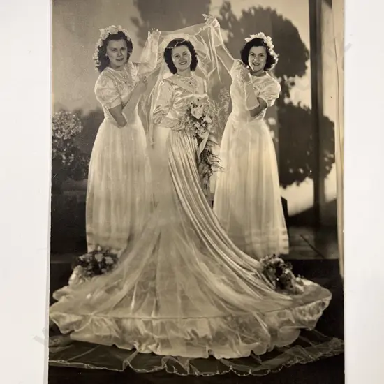 Collection Geoff W. Perry Studio Portraits Circa 1950s