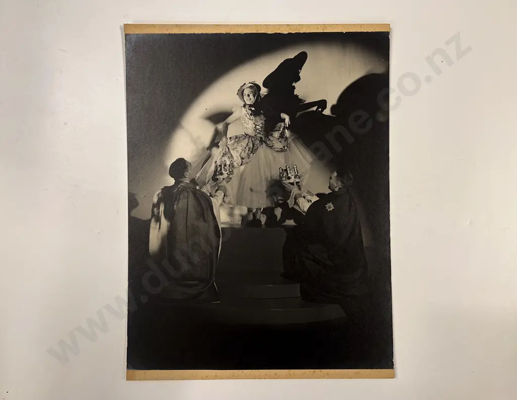 Collection Geoff W. Perry Promotional Theatrical Stills Image 1++