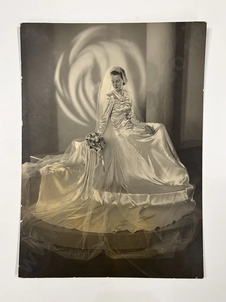 Collection Perry Studio Bridal and Debutante Portraits Image 1++