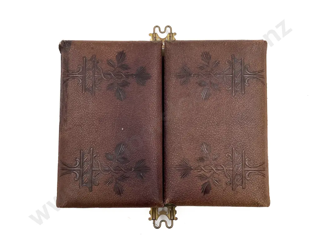 Late C19th Photo Album European Studio Portrait Photographs Image 1++
