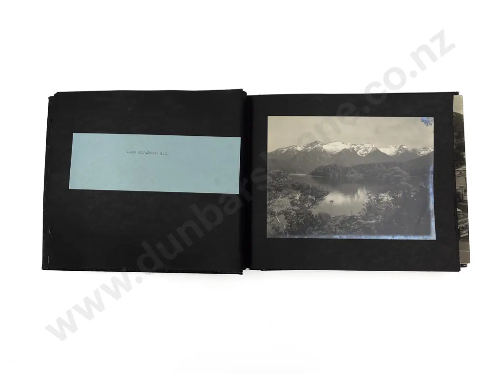 Early C20th Photo Album of NZ Tourist Scenes Image 1++