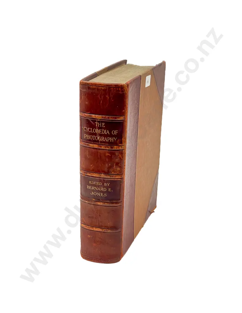 The Cyclopedia of Photography Edited by Bernard E. Jones Image 1++