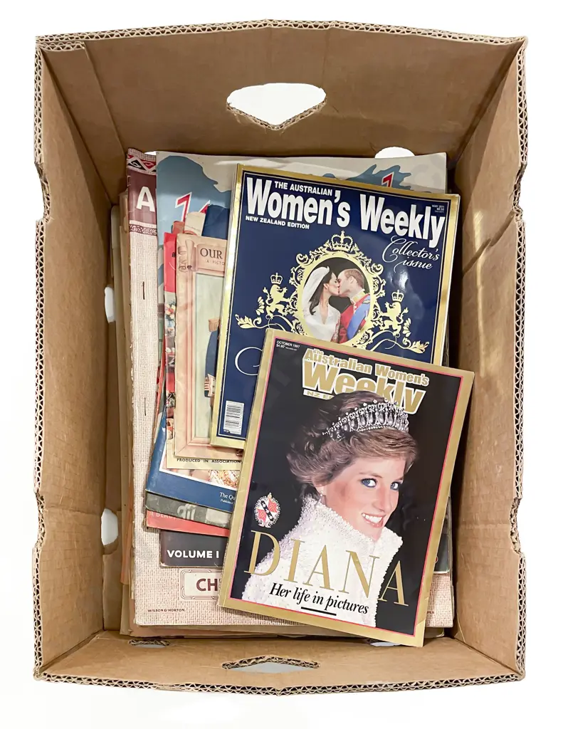 Collection NZ Freelance & Other Magazines with Royal Publications Image 1++