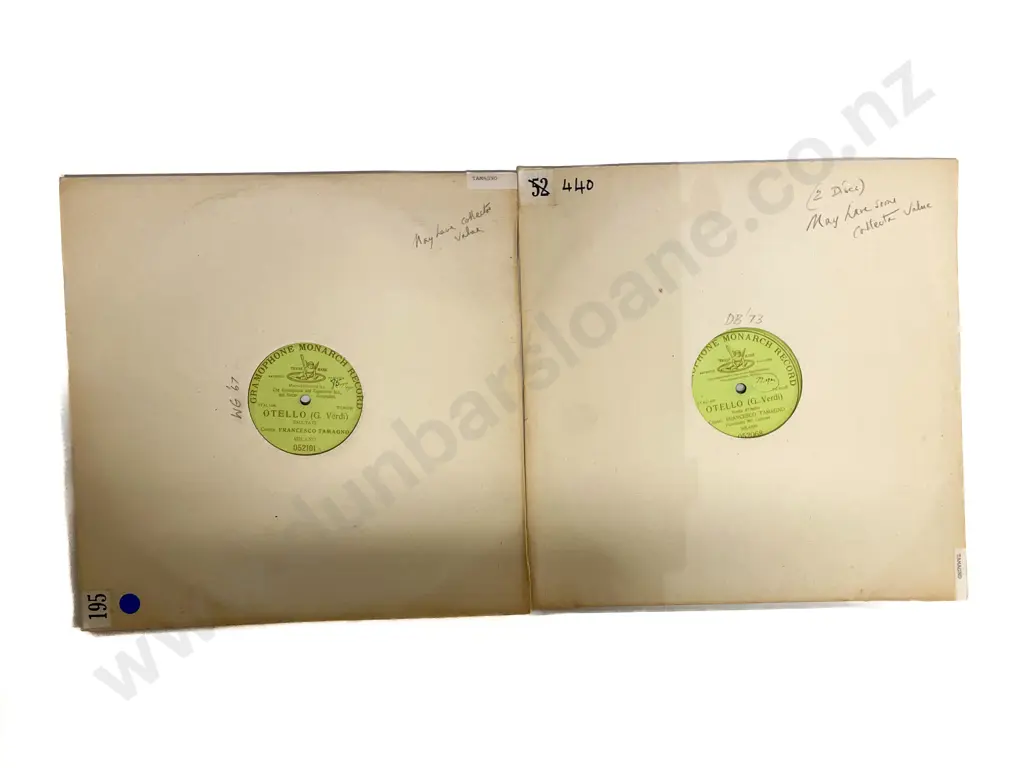 Four Gramophone Monarch Record Discs Image 1++