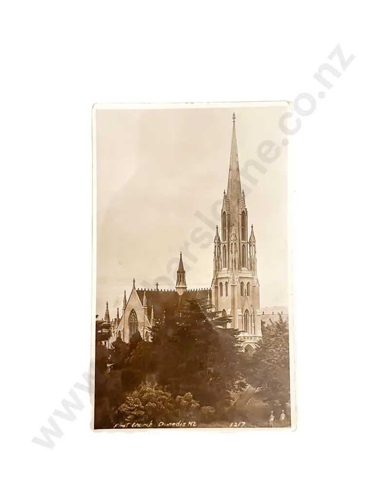 Collection of Assorted Early C20th NZ postcards Image 1++
