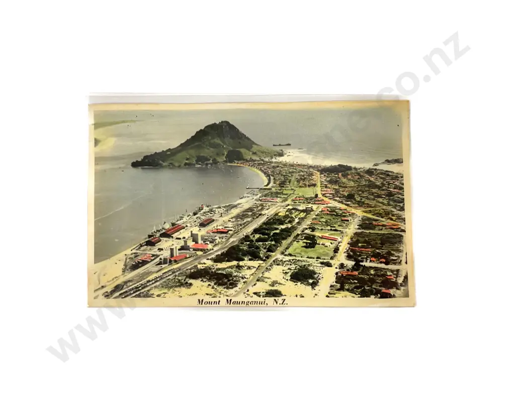 Small Collection of Assorted Early/Mid NZ C20th Postcards Image 1++
