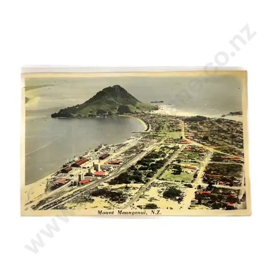 Small Collection of Assorted Early/Mid NZ C20th Postcards