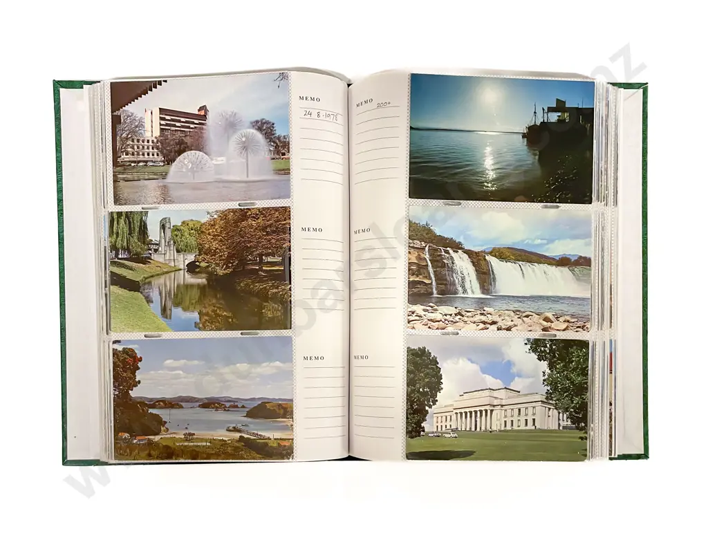 Album Mid C20th NZ Souvenir Postcards Image 1++