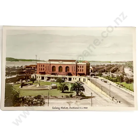 Album Early Mid C20th NZ Postcards including Maori