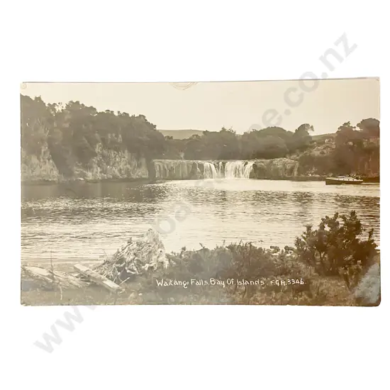 Album Mid NZ Early Postcards Cityscapes and Some Maori