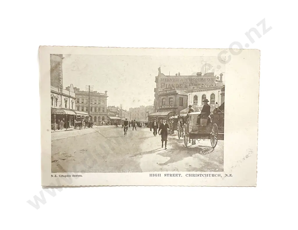 Collection of Mixed Early NZ Modern and World Postcards Image 1++