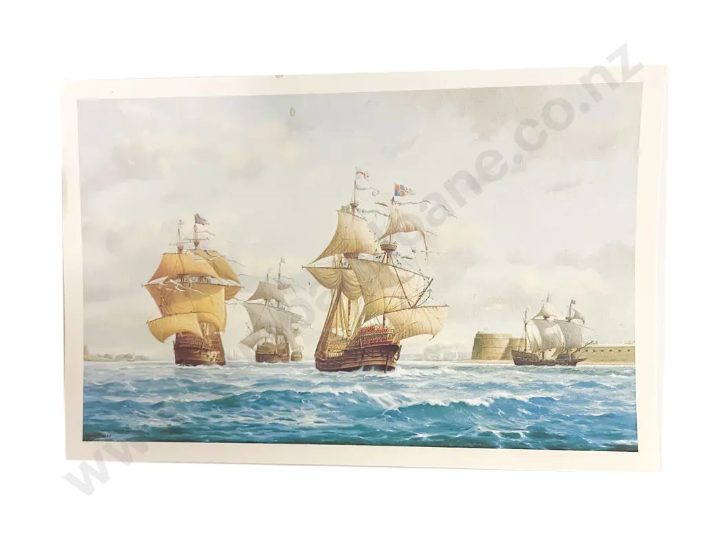 Large Quantity C20th World Postcards Image 1++