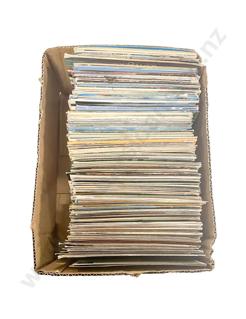 Large Quantity C20th World Postcards Image 1++