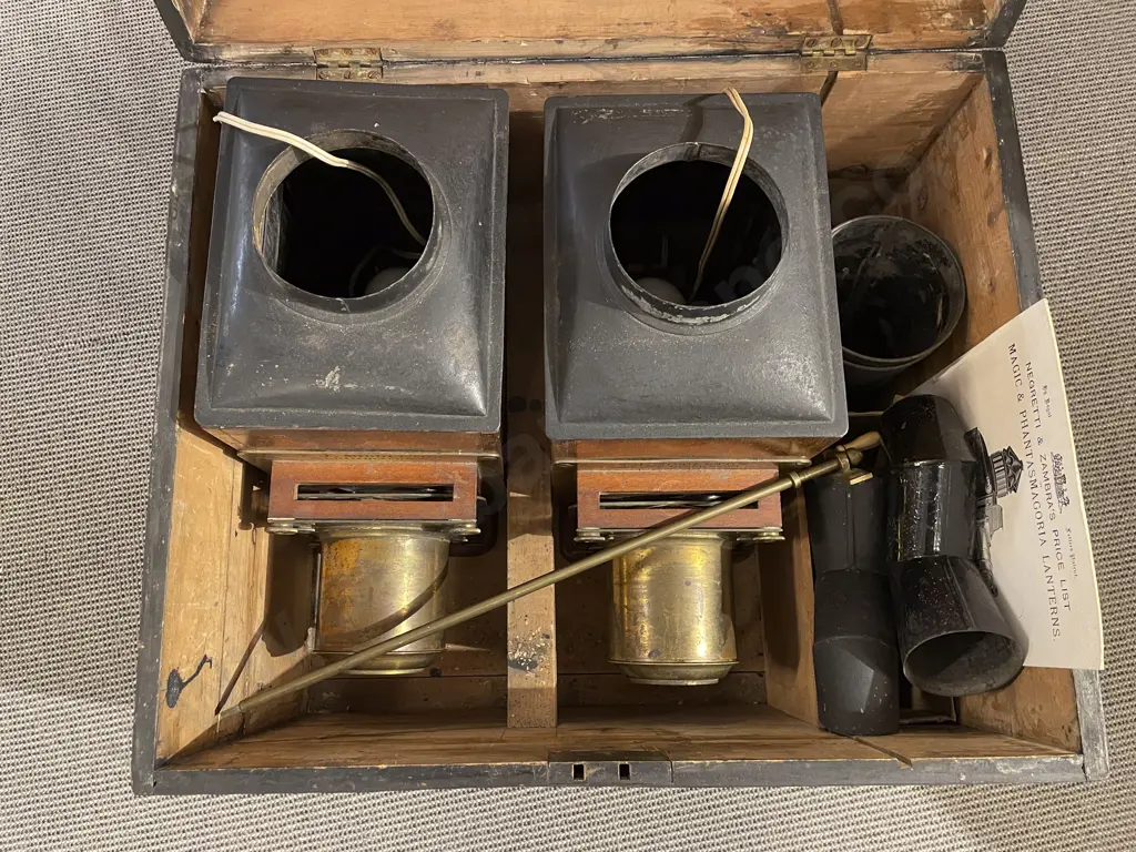 Original Carry Boxed Pair Magic Lanterns by T.J. Middleton 29 Little Queen St WC Image 1++