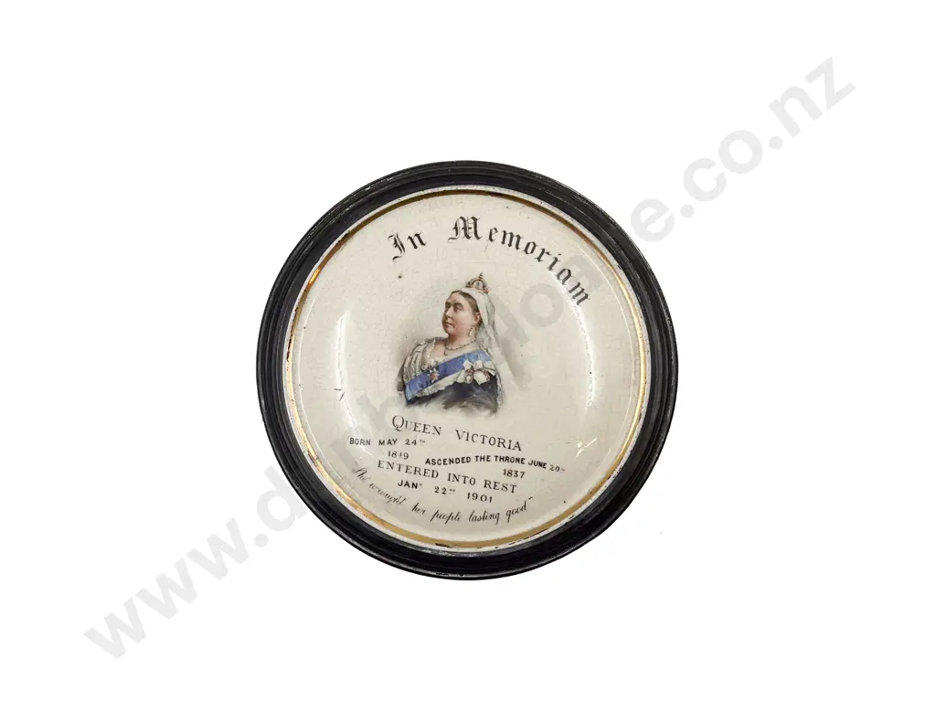 In Memoriam Queen Victoria Plaque 1901 Image 1++