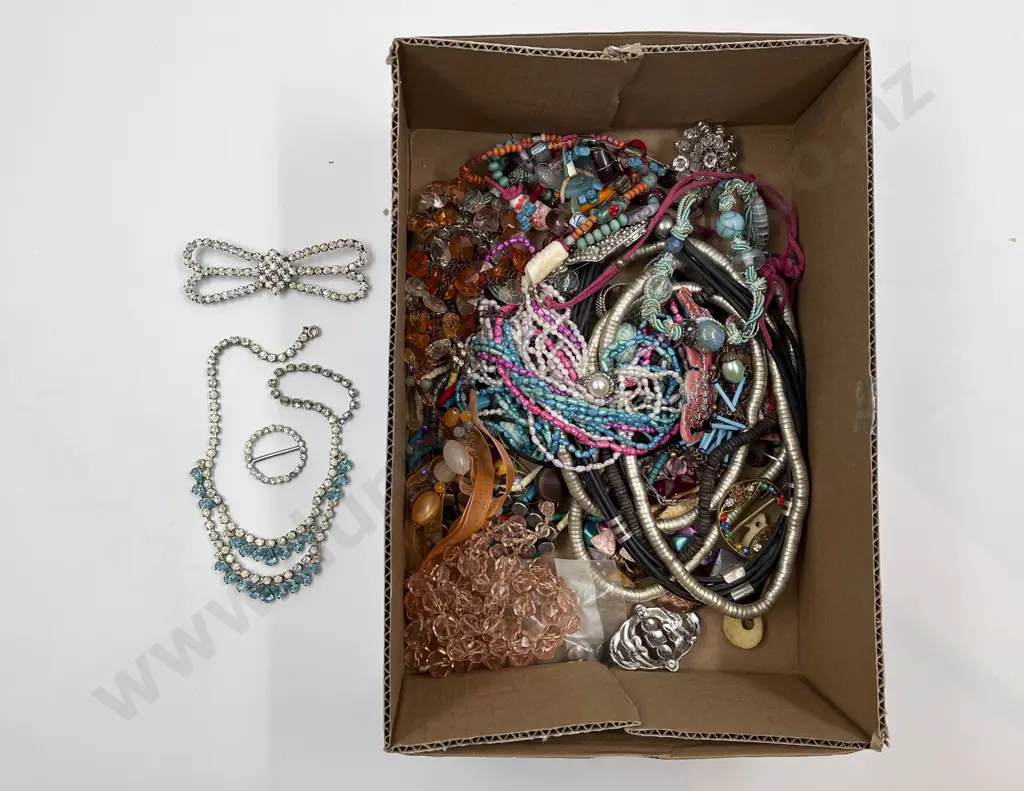 Collection of Costume Jewellery Image 1++
