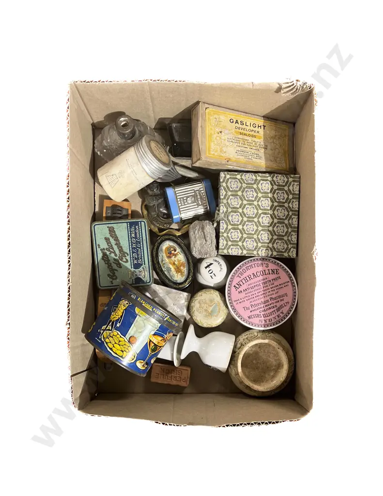 Collection of Assorted Vintage Tins Chemist Ware etc Image 1++
