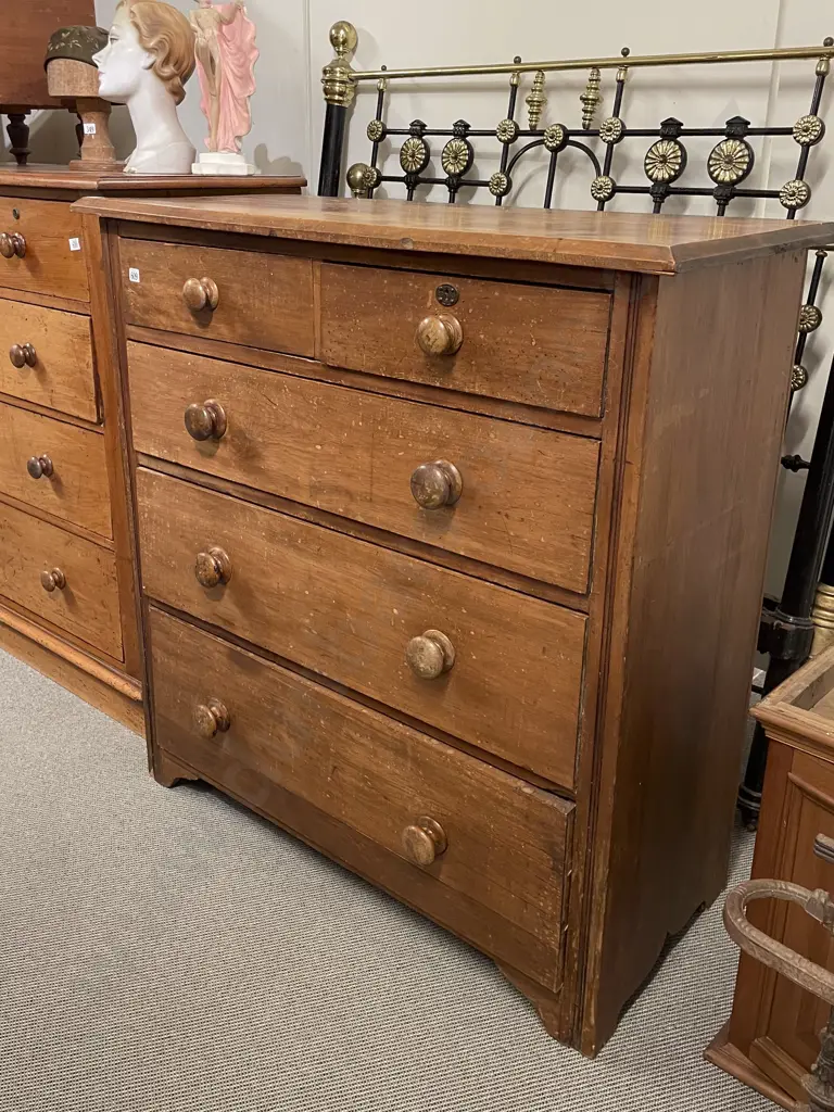 NZ Colonial Kauri Flat Front Chest Image 1++